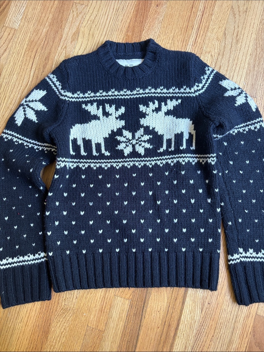 Abercrombie & Fitch large Navy and White Moose Fair Isle Crewneck Sweater